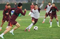 开云平台-青岛队升班马表现出色，球队士气高涨