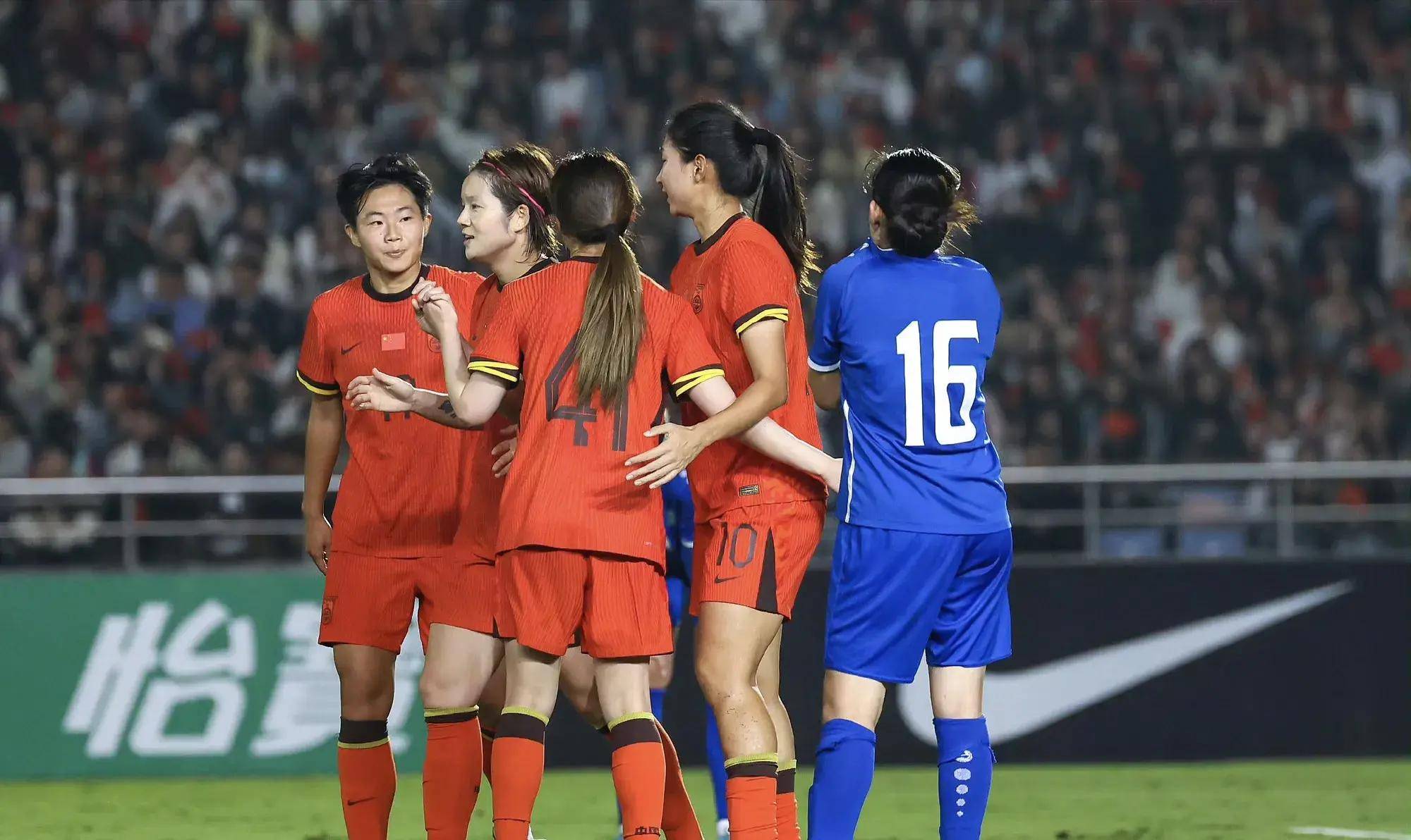 关于因中国女足令人惊艳，行走胜利之路的信息