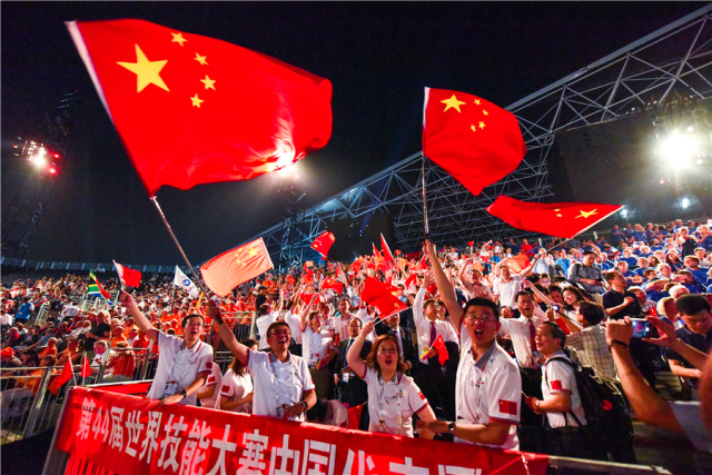 阿联酋代表团表现出色，成就传奇