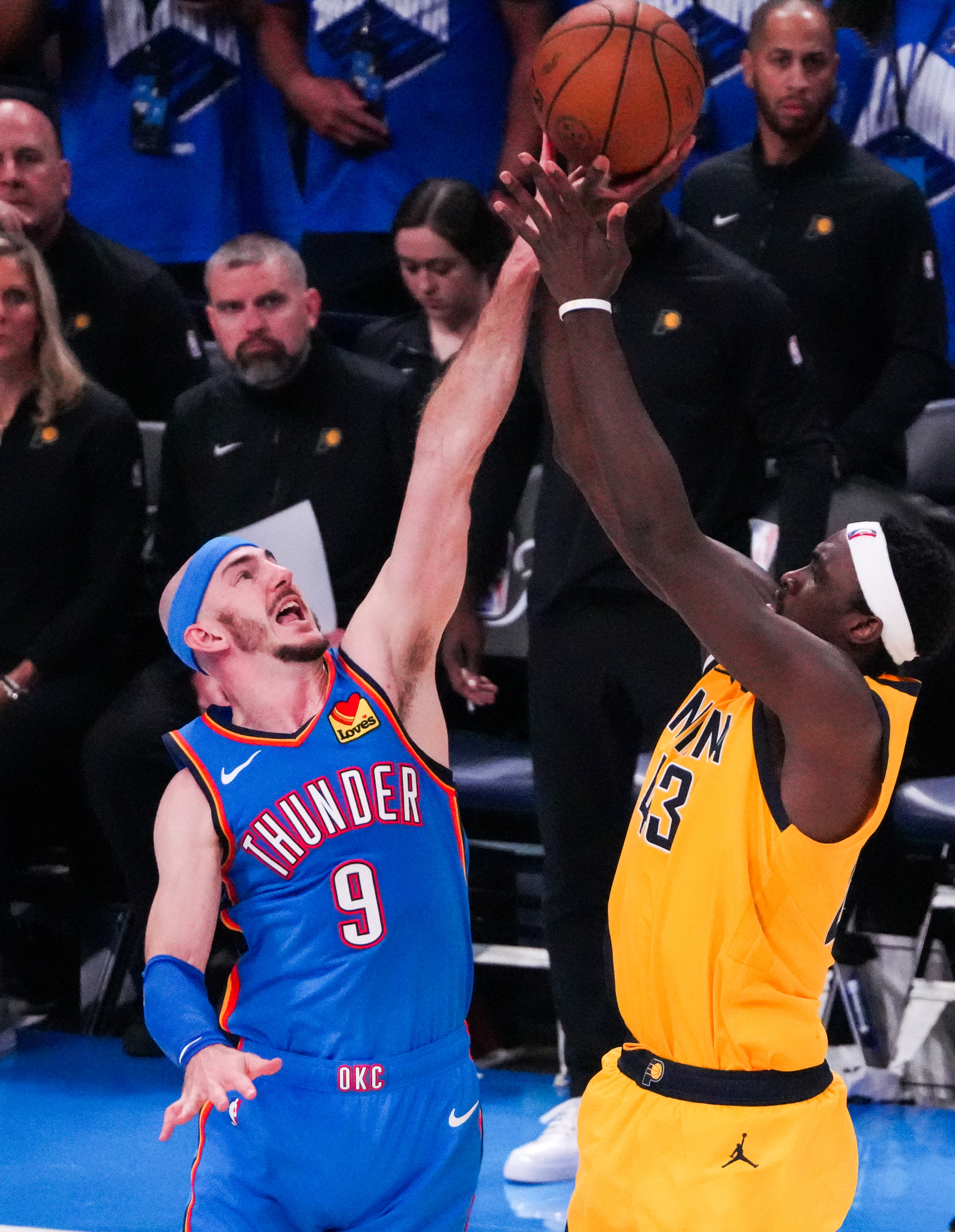 雷霆后卫组合默契十足，引领球队取胜