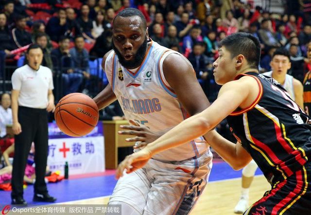 浙江狼队遇失利，努力寻找突破口