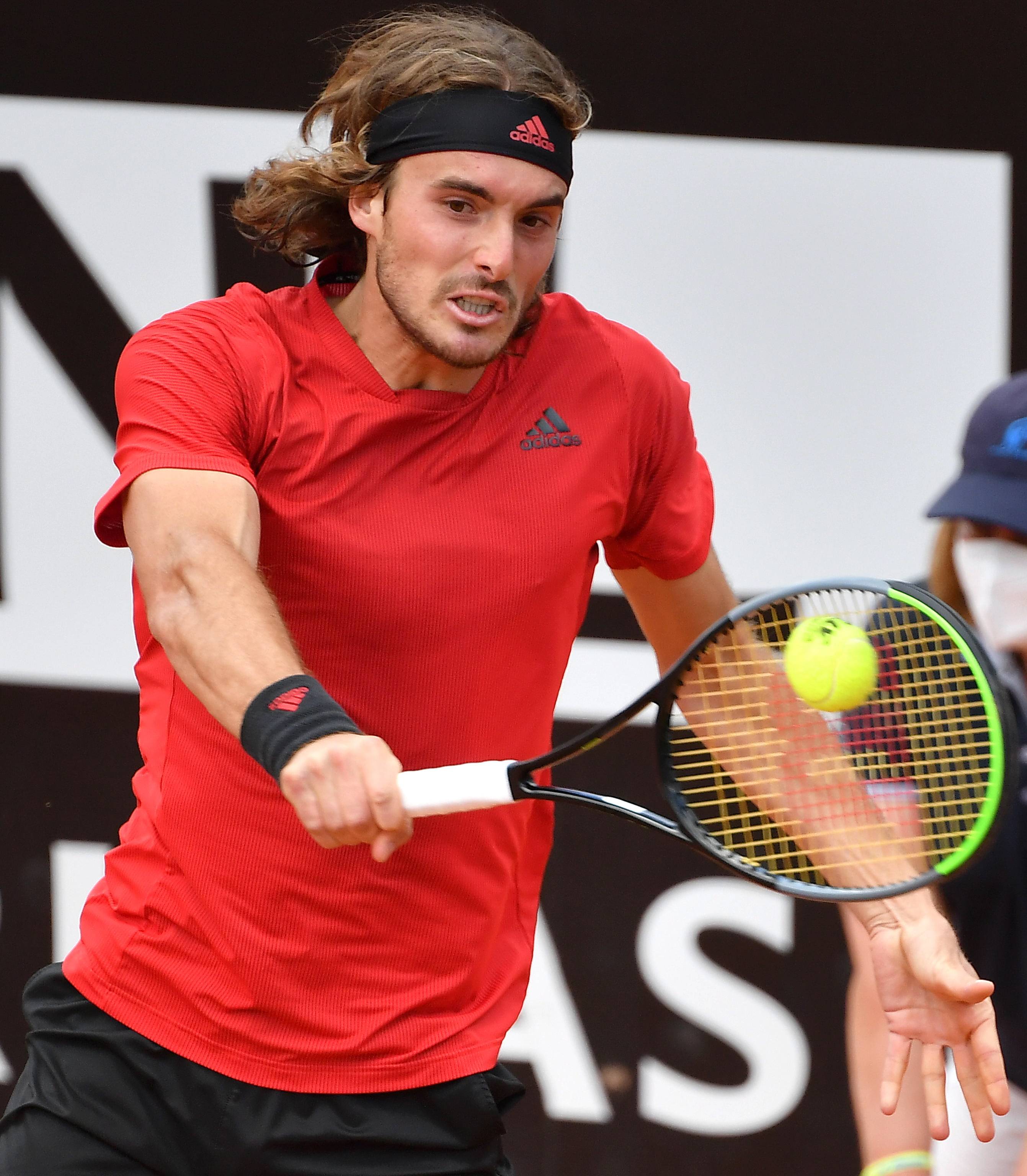 欧洲网球队爆冷世界网球队，西西帕斯统治全场的简单介绍